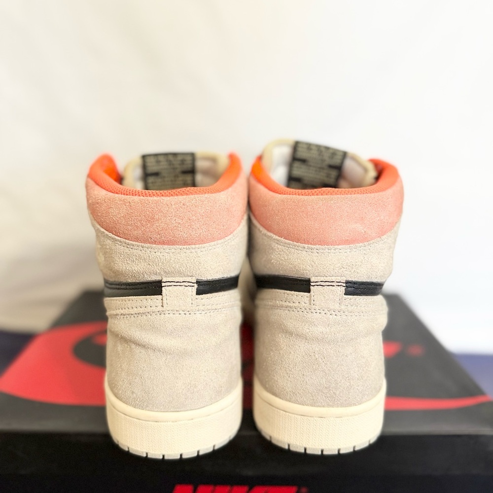AUTHENTIC Jordan 1 Retro High Neutral Grey Hyper Crimson size 13 555088-018 2019 - Picture 5 of 10